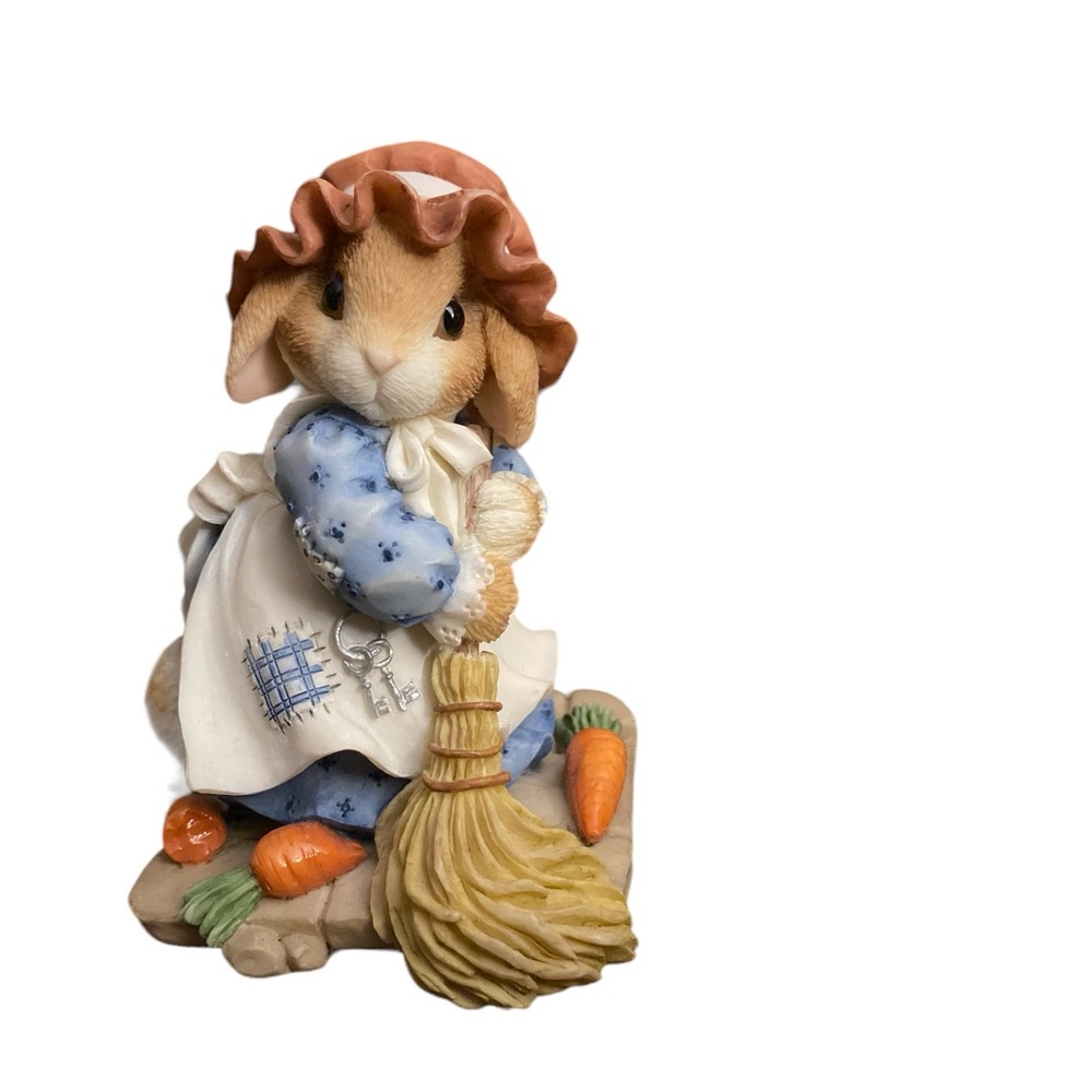 Enesco My Blushing Bunnies Swept Up In The Blessings Of Fall
